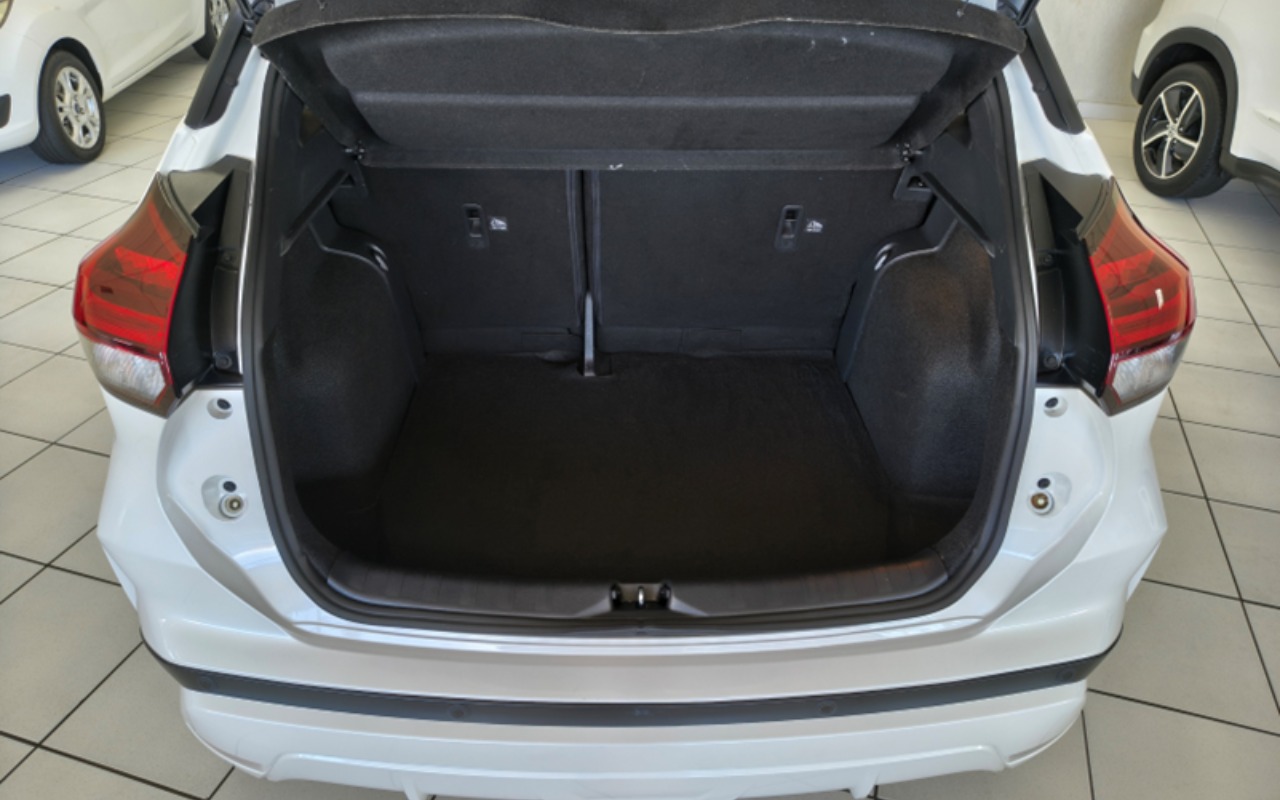 imagem-https://www.socarrao.com.br/sc-vehicle-images-prod/2415651/1783001460045-azEwLnBuZw.png