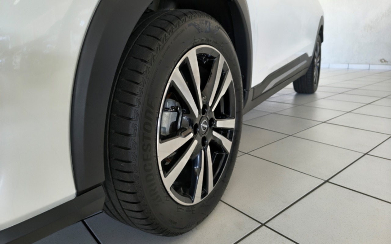 imagem-https://www.socarrao.com.br/sc-vehicle-images-prod/2415651/1783001460361-azEyLnBuZw.png