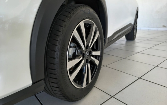 imagem-https://www.socarrao.com.br/sc-vehicle-images-prod/2415651/1783001460361-azEyLnBuZw.png