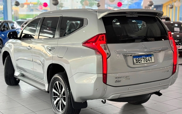 imagem-https://www.socarrao.com.br/sc-vehicle-images-prod/2415711/1783001712375-ZGE0OTk0ZWItMDQxYS00NDVmLWFhZWYtNWRlZTM4MGE1ZjY4LmpwZWc.jpeg