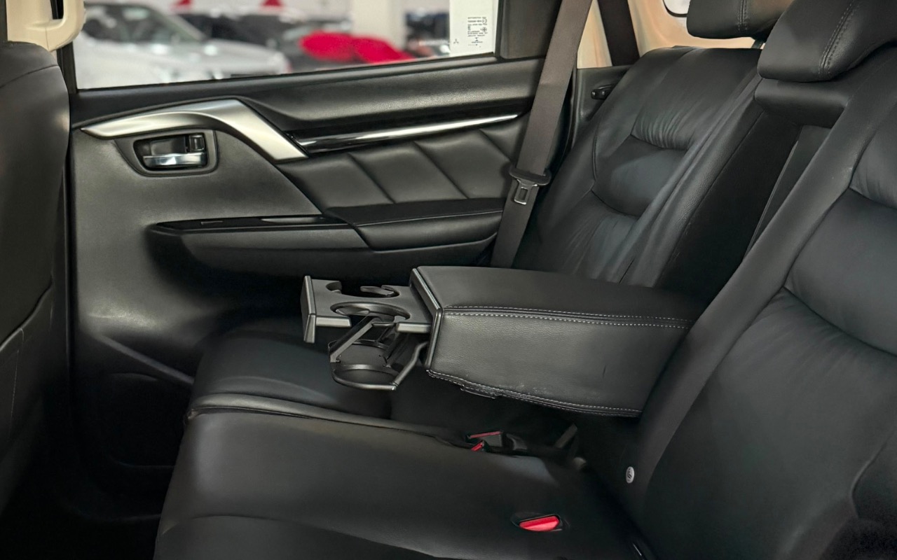 imagem-https://www.socarrao.com.br/sc-vehicle-images-prod/2415711/1783001712912-ODQ5MDhhNTktNTE4ZS00MDZhLTkyOWMtNTFlZmI3NTQ4NWJkLmpwZWc.jpeg