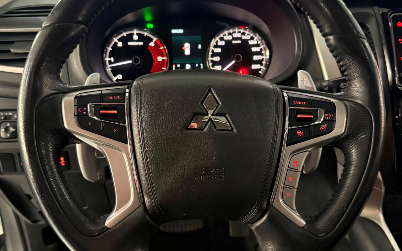 imagem-https://www.socarrao.com.br/sc-vehicle-images-prod/2415711/1783001713164-MjlmZTdhYjItNDY4OC00NjI3LWEyM2ItNDRhNDM2MTk4MDZmLmpwZWc.jpeg