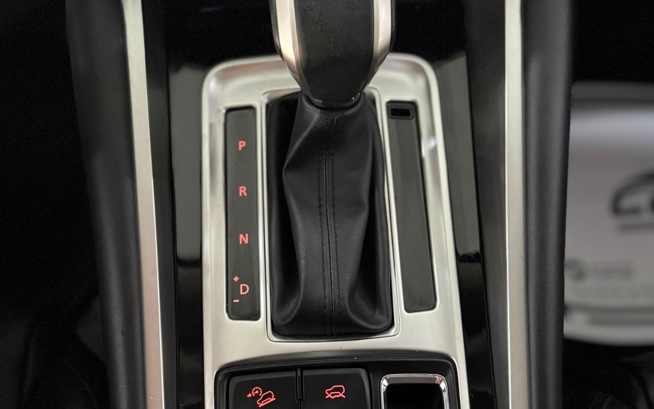 imagem-https://www.socarrao.com.br/sc-vehicle-images-prod/2415711/1783001713453-MmQ2ZTUxZDQtMThmYy00OTU3LTg5NTAtM2FiNDQ2YmIwODNiLmpwZWc.jpeg