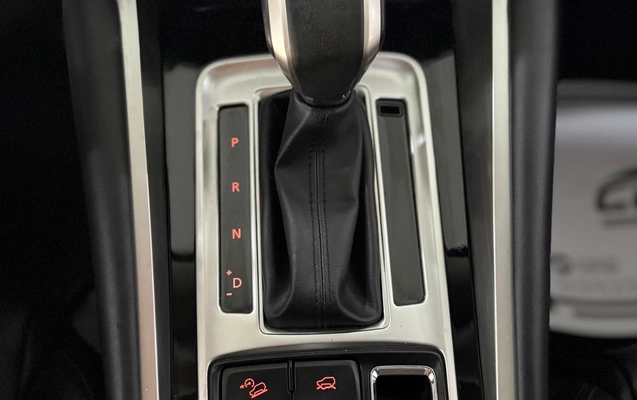 imagem-https://www.socarrao.com.br/sc-vehicle-images-prod/2415711/1783001713453-MmQ2ZTUxZDQtMThmYy00OTU3LTg5NTAtM2FiNDQ2YmIwODNiLmpwZWc.jpeg