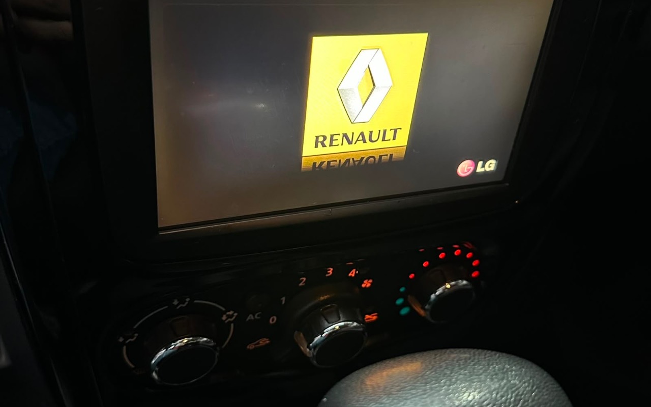 imagem-https://www.socarrao.com.br/sc-vehicle-images-prod/2415781/1783173741767-MzMzYzE3MzAtZWFlOC00ZTJiLWE5ZjQtMGE0N2YyOTJlOWRkLmpwZWc.jpeg