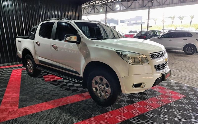 imagem-https://www.socarrao.com.br/sc-vehicle-images-prod/2415919/1785503395669-8153136_12_B_d9e0a4d67e.jpeg