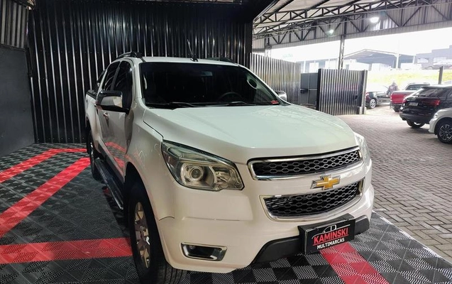 imagem-https://www.socarrao.com.br/sc-vehicle-images-prod/2415919/1785503395670-8153136_13_B_a6186e9d87.jpeg