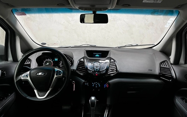 imagem-https://www.socarrao.com.br/sc-vehicle-images-prod/2415930/1787919810633-f7214486-7f59-447f-a23a-086eb7d0498f.jpg