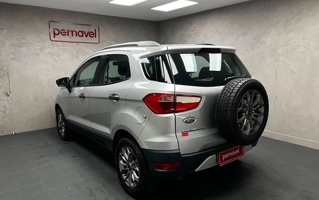 imagem-https://www.socarrao.com.br/sc-vehicle-images-prod/2415930/1787919810637-6bfeec1e-30df-4ab6-b1a8-79dd12c51838.jpg
