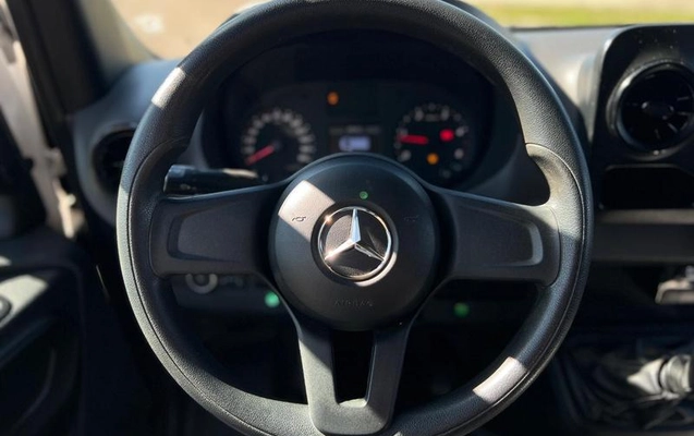 imagem-https://www.socarrao.com.br/sc-vehicle-images-prod/2416036/1789591839794-8241682_15_B_9df0e6a516.jpeg