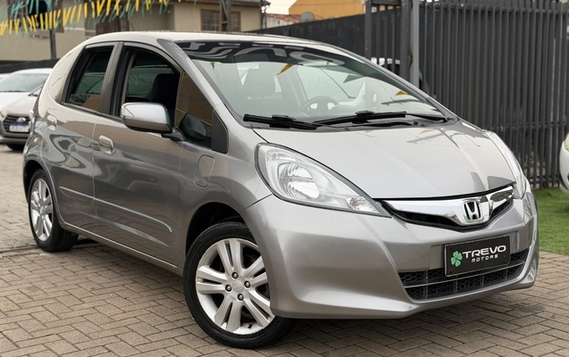 imagem-https://www.socarrao.com.br/sc-vehicle-images-prod/2416154/1783107686699-SU1HXzk2NDcuanBlZw.jpeg