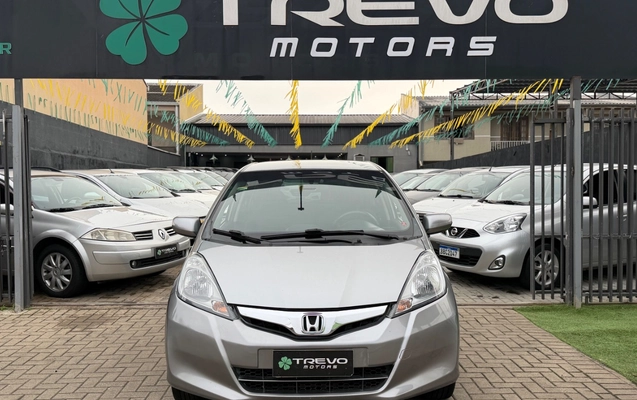 imagem-https://www.socarrao.com.br/sc-vehicle-images-prod/2416154/1783107686836-SU1HXzk2NDguanBlZw.jpeg