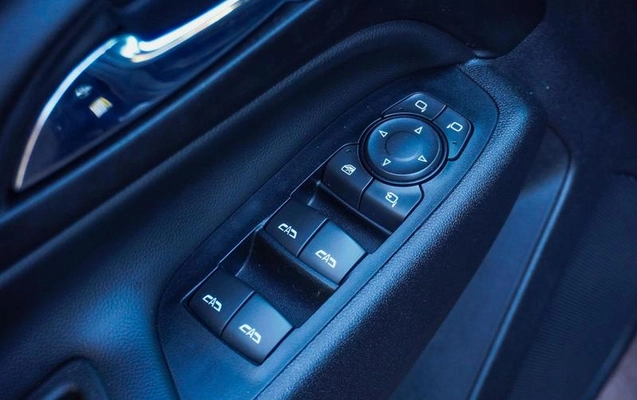 imagem-https://www.socarrao.com.br/sc-vehicle-images-prod/2416158/1792246975970-8225262_18_B_19ea7974f1.jpeg