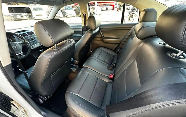 imagem-https://www.socarrao.com.br/sc-vehicle-images-prod/2416354/1783004548115-8241849_2_B_336faa92f4.jpeg