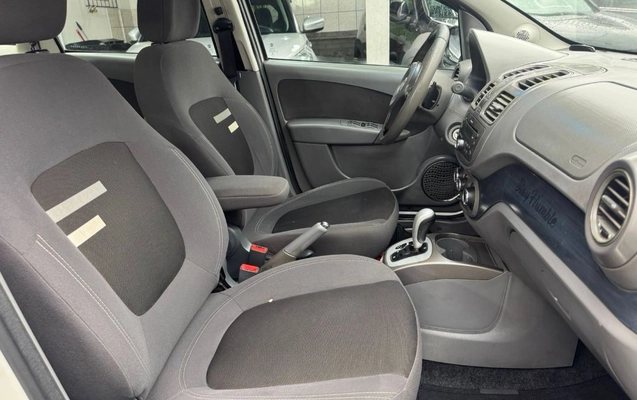 imagem-https://www.socarrao.com.br/sc-vehicle-images-prod/2416374/1789499534556-gb-82554f3.jpeg