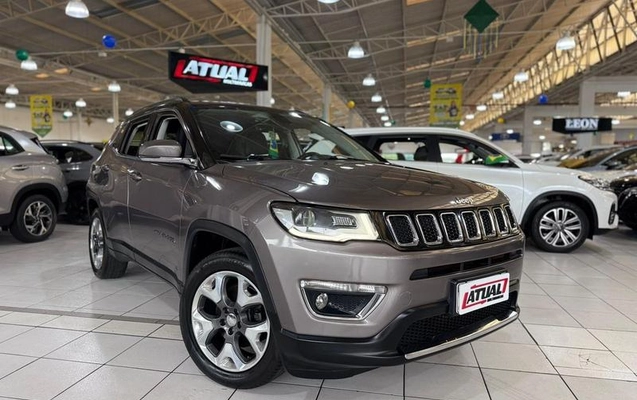 imagem-https://www.socarrao.com.br/sc-vehicle-images-prod/2416831/1787663001714-8242058_12_B_1bf55fc13f.jpeg
