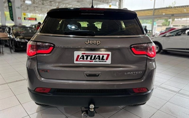 imagem-https://www.socarrao.com.br/sc-vehicle-images-prod/2416831/1787663001720-8242058_5_B_39c7b79f0e.jpeg