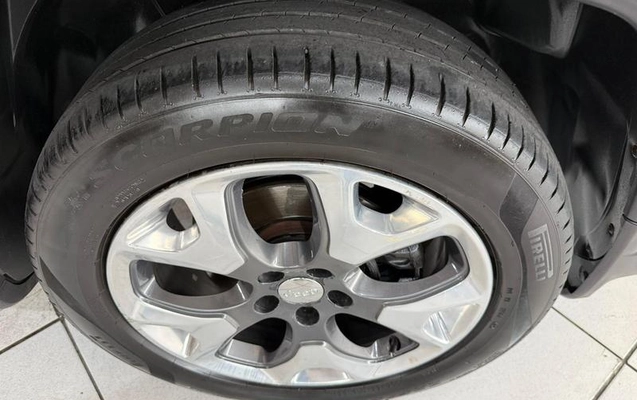 imagem-https://www.socarrao.com.br/sc-vehicle-images-prod/2416831/1787663001722-8242058_5_B_408616e3cb.jpeg