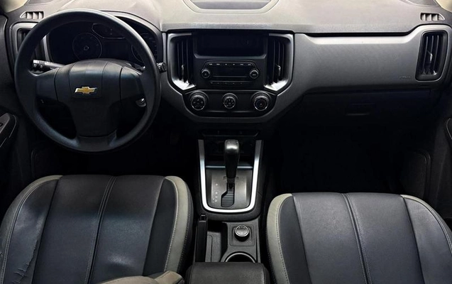 imagem-https://www.socarrao.com.br/sc-vehicle-images-prod/2416918/1791042175654-8133173_7_B_0afaa46e8f.jpeg