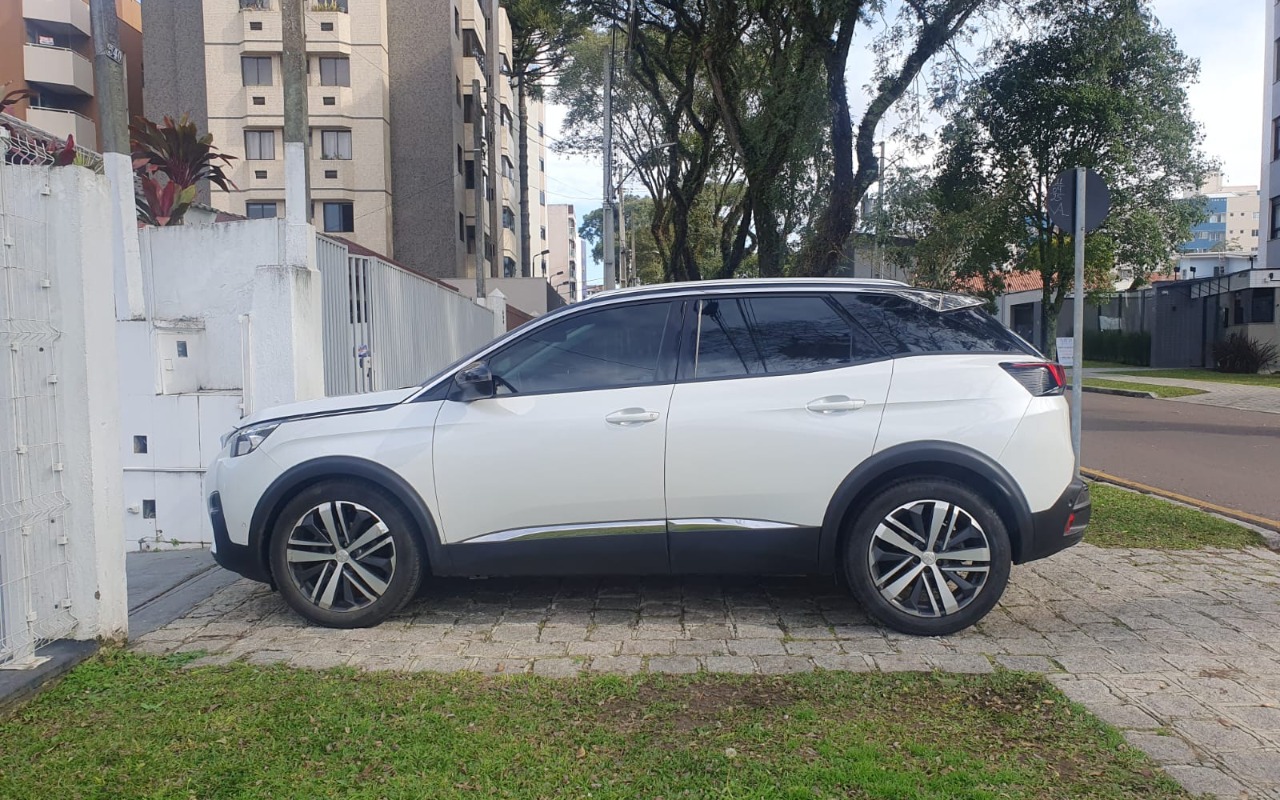 imagem-https://www.socarrao.com.br/sc-vehicle-images-prod/2417984/1783011610356-V2hhdHNBcHAgSW1hZ2UgMjAyNi0wNi0zMCBhdCAxNC4xNC4zOSAoMSkuanBlZw.jpeg