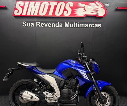 YAMAHA YS 250 FAZER/ FAZER L. EDITION /BLUEFLEX 2023 Azul — foto 1 de 3
