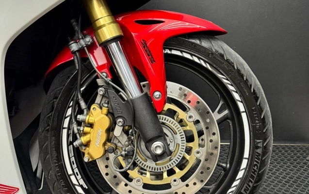 imagem-https://www.socarrao.com.br/sc-vehicle-images-prod/2419011/1783016670370-80f8ee0305c848a89c98843953d20348_1778586096024.jpeg