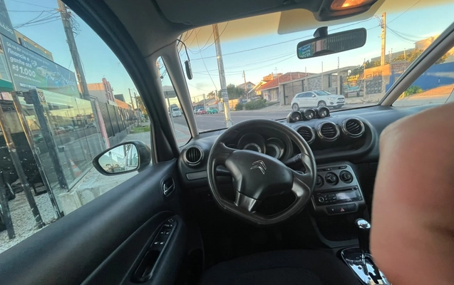 imagem-https://www.socarrao.com.br/sc-vehicle-images-prod/2419223/1783017758002-13_030918.jpg