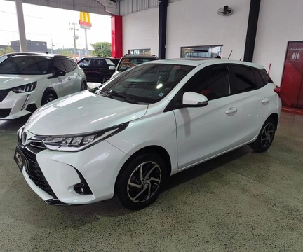 Toyota Yaris 2024 Branco — foto 1 de 3