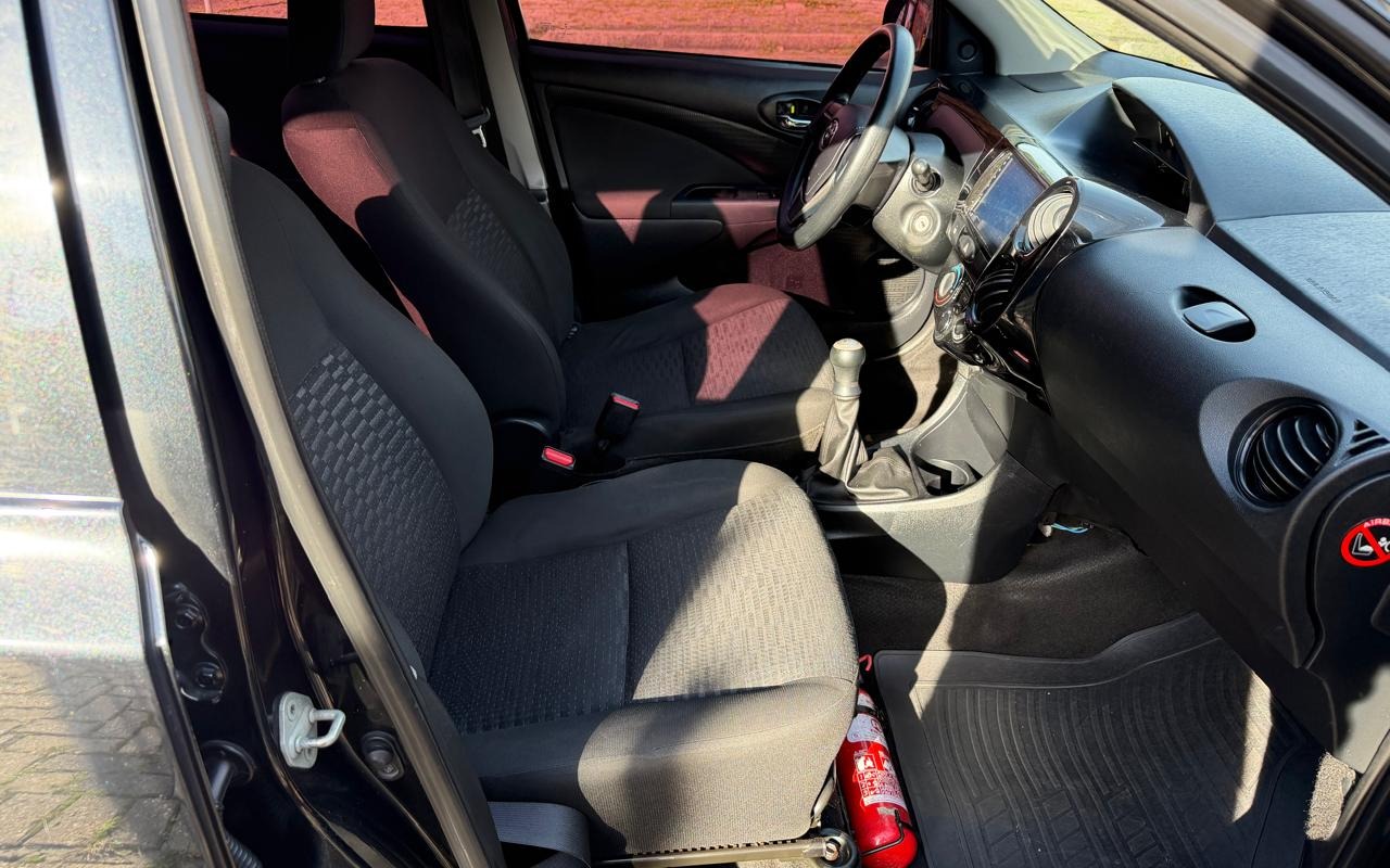 imagem-https://www.socarrao.com.br/sc-vehicle-images-prod/2419522/1783019912793-MTAuanBlZw.jpeg