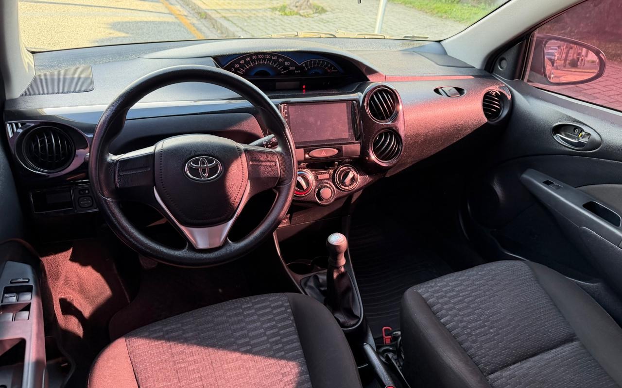imagem-https://www.socarrao.com.br/sc-vehicle-images-prod/2419522/1783019912834-MTEuanBlZw.jpeg