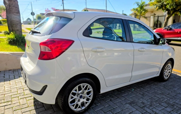 imagem-https://www.socarrao.com.br/sc-vehicle-images-prod/2419556/1783018661624-SU1HLTIwMjYwNzAyLVdBMDExMS5qcGc.jpg