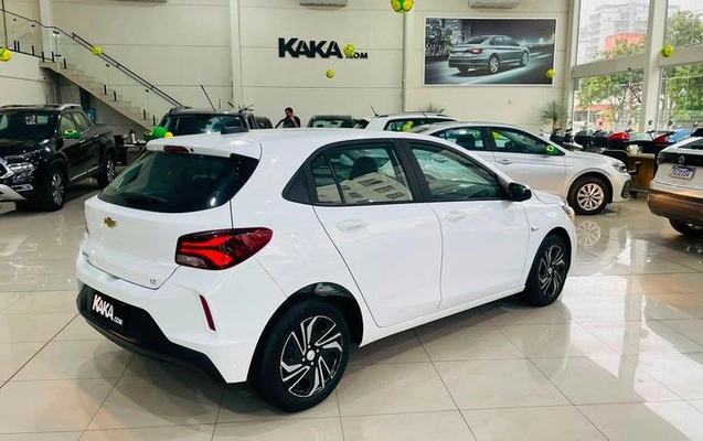 imagem-https://www.socarrao.com.br/sc-vehicle-images-prod/2419569/1787658481099-8138802_8_B_5a16ea9633.jpeg