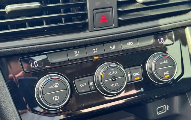 imagem-https://www.socarrao.com.br/sc-vehicle-images-prod/2419583/1788555746403-8209718_20_B_4a13f90bfc.jpeg