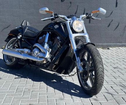 Harley-Davidson V-ROD 1250cc MUSCLE VRSCF 2015 Preto — foto 1 de 3