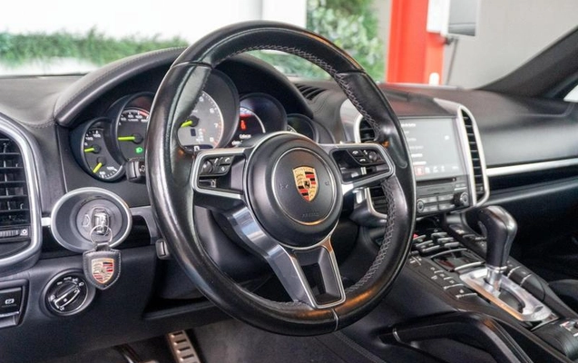imagem-https://www.socarrao.com.br/sc-vehicle-images-prod/2419846/1788976507571-8243525_10_B_7a3d51b2c0.jpeg