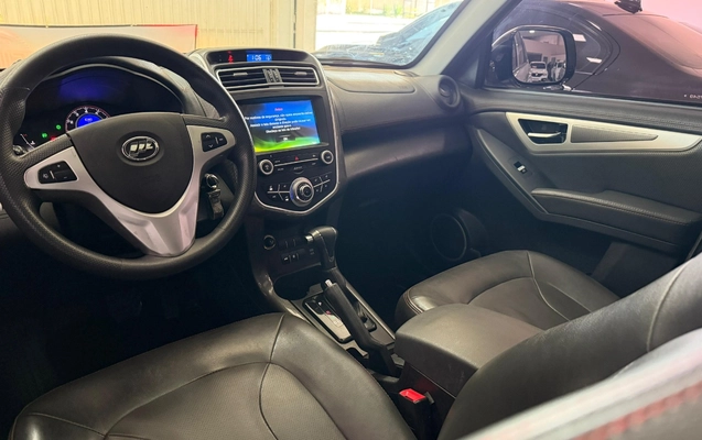 imagem-https://www.socarrao.com.br/sc-vehicle-images-prod/2419943/1783021097058-V2hhdHNBcHAgSW1hZ2UgMjAyNi0wNy0wMiBhdCAxNi4xMC40MyAoMykuanBlZw.jpeg