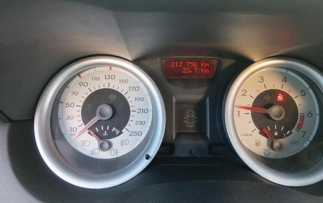 imagem-https://www.socarrao.com.br/sc-vehicle-images-prod/2420248/1785946715881-8241557_16_B_b4ebb880a2.jpeg