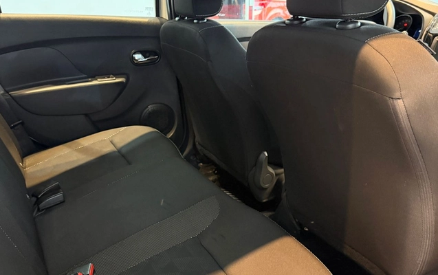 imagem-https://www.socarrao.com.br/sc-vehicle-images-prod/2420274/1783022738430-V2hhdHNBcHAgSW1hZ2UgMjAyNi0wNy0wMiBhdCAxNS4yMS4xOCAoMSkuanBlZw.jpeg