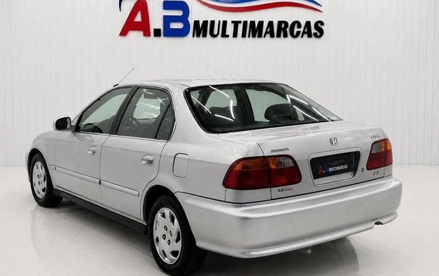 imagem-https://www.socarrao.com.br/sc-vehicle-images-prod/2420688/1785467867473-8175407_9_B_7473b716c1.jpeg
