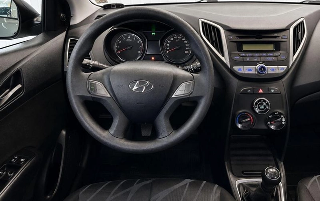 imagem-https://www.socarrao.com.br/sc-vehicle-images-prod/2420700/1785461810399-8216803_12_B_208035bc5d.jpeg