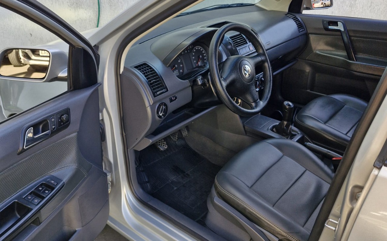 imagem-https://www.socarrao.com.br/sc-vehicle-images-prod/2420855/1783024313568-MTUuanBlZw.jpeg