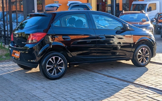 imagem-https://www.socarrao.com.br/sc-vehicle-images-prod/2420864/1783024454625-V2hhdHNBcHAgSW1hZ2UgMjAyNi0wNy0wMiBhdCAxNi40NS4xOSAoMikuanBlZw.jpeg