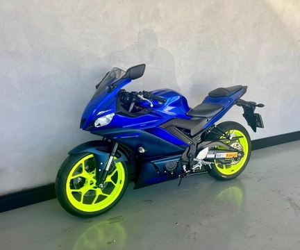 YAMAHA YZF R-3 321/ABS 2023 Azul — foto 1 de 3