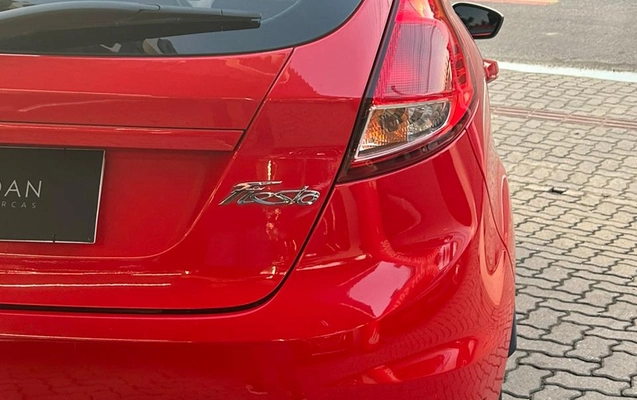 imagem-https://www.socarrao.com.br/sc-vehicle-images-prod/2421233/1789505989112-003_f09f8e5c0b6d4ce63619aaa8d3316dc0.jpeg
