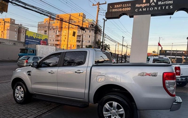 imagem-https://www.socarrao.com.br/sc-vehicle-images-prod/2421316/1784225576110-8244093_18_B_859093e016.jpeg