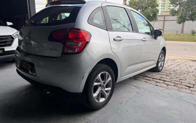 imagem-https://www.socarrao.com.br/sc-vehicle-images-prod/2421317/1789135846339-8063860_1_B_1b1a0d75e7.jpeg