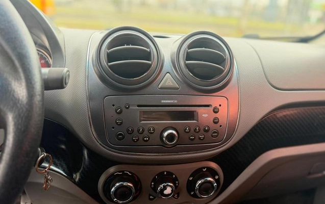 imagem-https://www.socarrao.com.br/sc-vehicle-images-prod/2421449/1785518315446-8241298_1_B_799dc7f046.jpeg