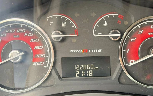 imagem-https://www.socarrao.com.br/sc-vehicle-images-prod/2421449/1785518315446-8241298_6_B_b5de2e2c63.jpeg
