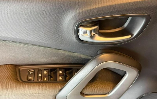imagem-https://www.socarrao.com.br/sc-vehicle-images-prod/2421497/1786041516005-8244263_1_B_4c0e6af311.jpeg