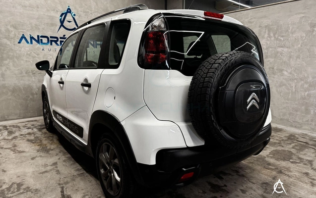 imagem-https://www.socarrao.com.br/sc-vehicle-images-prod/2421513/1789412405577-7668cb7586984edab83112e39b5c3628_1783027078775.jpg